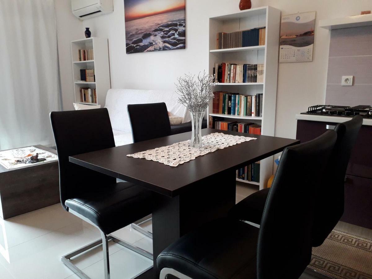 Appgiulia Apartment Пула Екстериор снимка