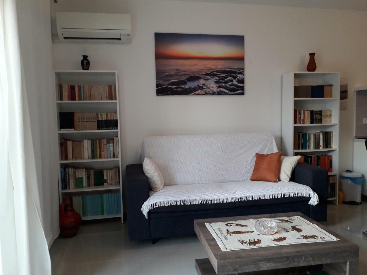 Appgiulia Apartment Пула Екстериор снимка