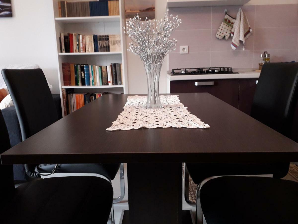 Appgiulia Apartment Пула Екстериор снимка